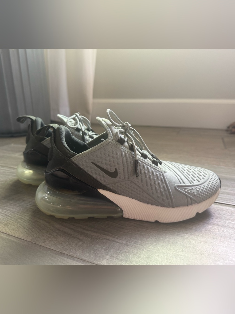 Nike Air Max 270
